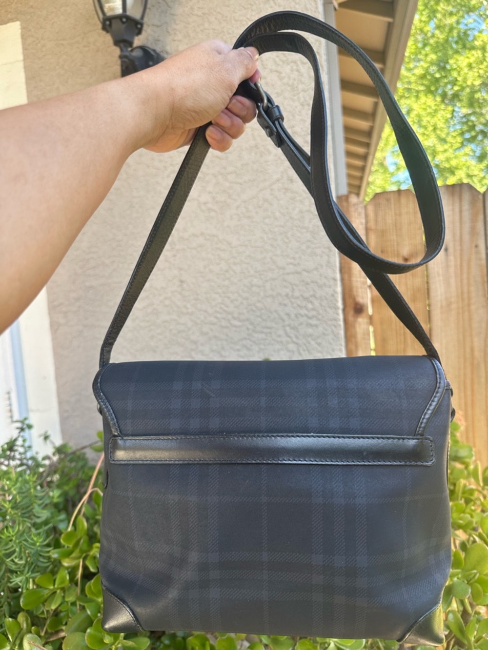 BURBERRY Vintage Black Plaid Crossbody Bag - Picture 2 of 12